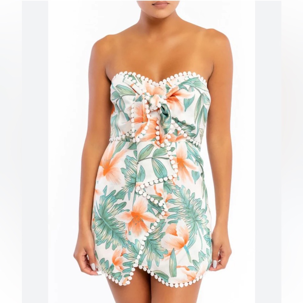 Worn Once | Luxxel Floral Romper with Boning and Tie Front - Small